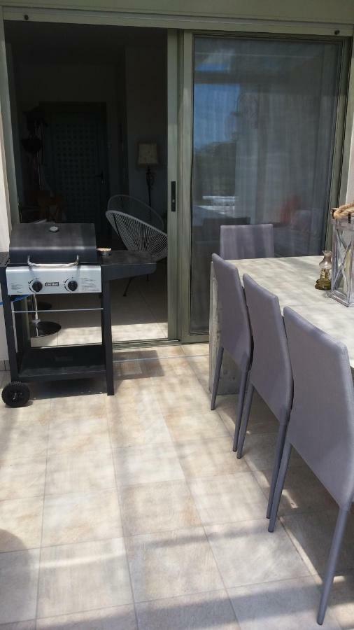 Iris Home Paralía Exterior foto